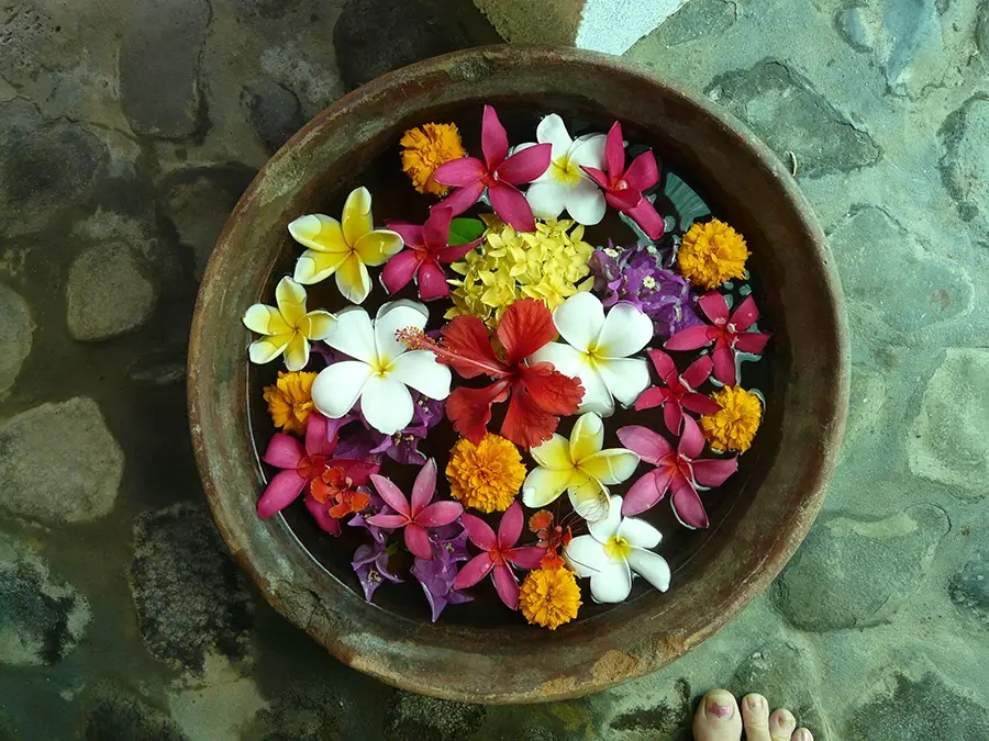 Flowers for you to enjoy while having a massage at Bali Sandat